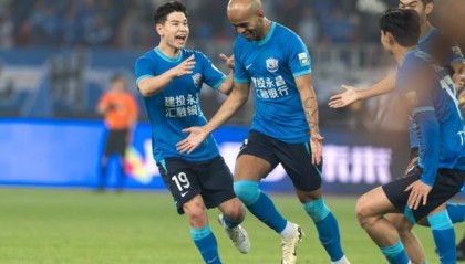 kaiyun-【中超】埃韦尔传射奥比勒耶首球 沧州3比1十人泰山