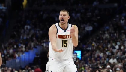 新规约老师第一个赞同！上赛季超远压哨出手TOP10：约老师断档第1