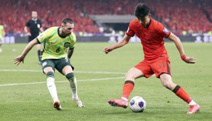 开云官网-伊万反复犹豫如何用好王钰栋 忽边忽中？陷入两难！