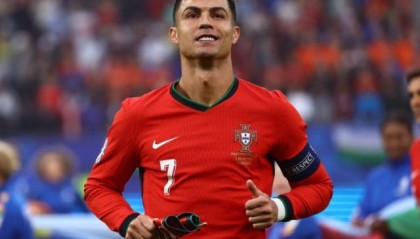 开云下载-C罗：现在还不退出国家队 何时退不提前通知任何人