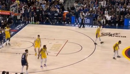 kaiyun-湖人激战掘金！斯玛特狂打铁 蒂米惊艳 东契奇稳定输出