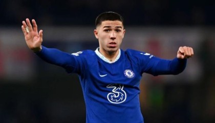 斯内德：恩佐转会费一亿多，好歹也跑一跑吧