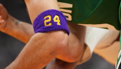 开云平台-以曼巴之名捧起伯德之杯 塔图姆三战东决终封王！