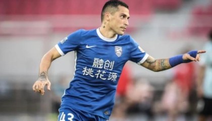 开云平台-斯坦丘入选罗马尼亚队新名单 将留守武汉专心争冠