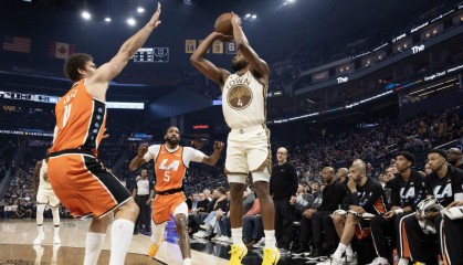 开云下载-坏消息，摩西·穆迪伤情加重，勇士对阵快船的惨败雪上加霜