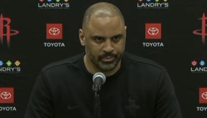 开云app-乌度卡：开局对抗不够导致有起伏，谢泼德今晚非常有侵略性